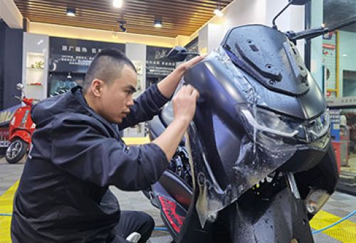 踏板車(chē)威固V10車(chē)衣